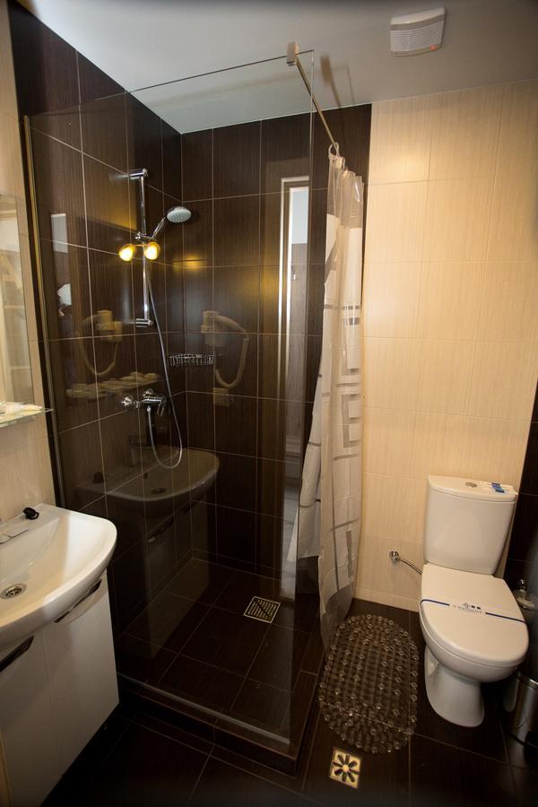 Praha Park Hotel Užhorod Esterno foto